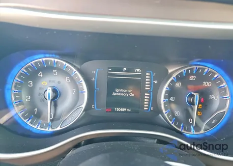 2020 Chrysler Voyager Lx z USA, uszkodzony, nr VIN 2C4RC1CG7LR248253